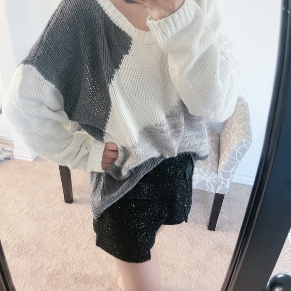 DKNY Black and White Crew Neck Sweater - Picture 4 of 5